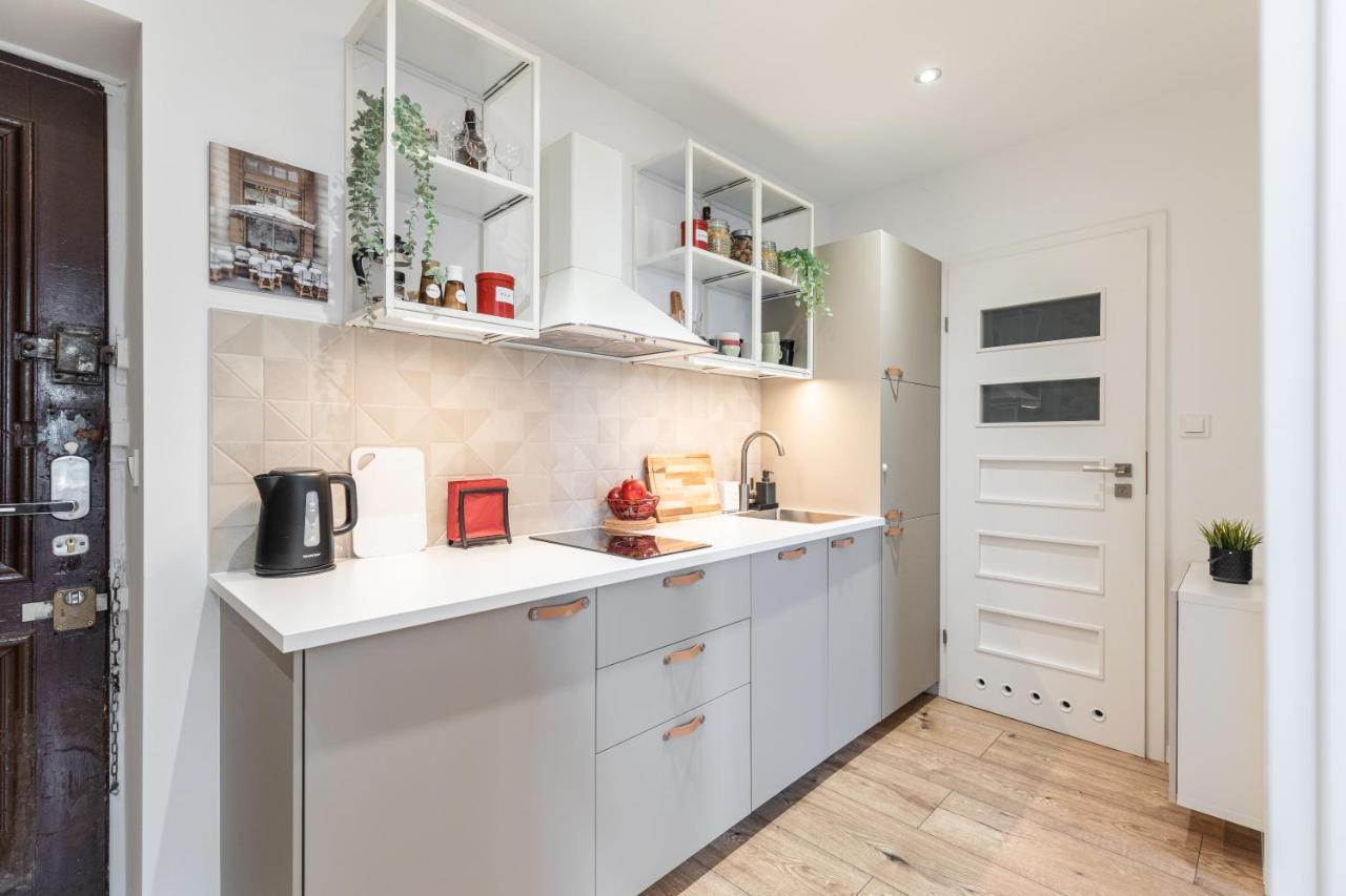 PIWNA/Old Town, Quiet Apartment, Wi-Fi, NETFLIX Warschau Buitenkant foto